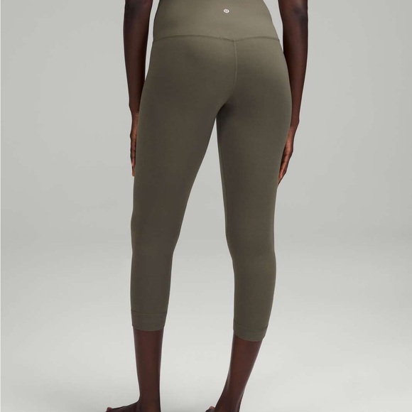 Lululemon Align Super-High-Rise Crop 21" - Picture 2 of 6